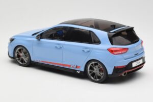 Hyundai i30 N Bleu Clair MCG 1:18 MCG18503 Métal Moulé — image 5 sur 6