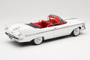 Imperial Crown Cabriolet Blanc Road Signature 1:18 20138 Métal Moulé — image 3 sur 8