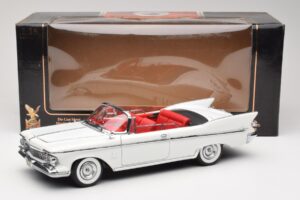 Imperial Crown Cabriolet Blanc Road Signature 1:18 20138 Métal Moulé — image 8 sur 8