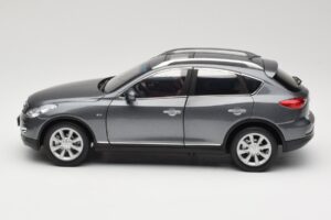 Infiniti EX25 J50 Grey Metallic Paudi 1:18 81L0049 Métal Moulé — image 4 sur 8