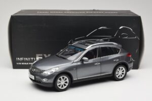Infiniti EX25 J50 Grey Metallic Paudi 1:18 81L0049 Métal Moulé — image 8 sur 8