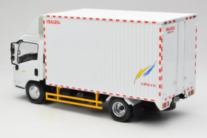 Isuzu Gulf Truck OEM 1:18 ISUZU001 Métal Moulé — image 5 sur 8