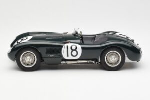 Jaguar C-Type #18 T. Rolt / D. Hamilton 24 Hours of Le Mans Winner 1953 CMC 1:18 M-195 Métal Moulé — image 3 sur 6