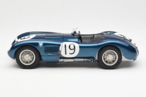 Jaguar C-Type #19 J. Stewart Ecurie Ecosse Goodwood Members Meeting 1954 CMC 1:18 M-192 Métal Moulé — image 3 sur 6