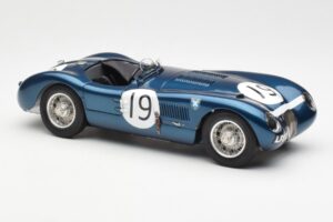 Jaguar C-Type #19 J. Stewart Ecurie Ecosse Goodwood Members Meeting 1954 CMC 1:18 M-192 Métal Moulé — image 4 sur 6