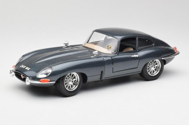 Jaguar E-Type Gris Bburago 1:18 30018 Métal Moulé