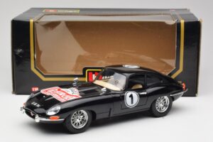 Jaguar E-Type Series 1 #1 British Racing Green Bburago 1:18 3018-M3 Métal Moulé — image 8 sur 8