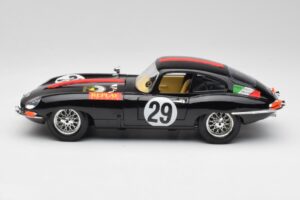 Jaguar E-Type #29 Noir Bburago 1:18 3018-M4 Métal Moulé — image 4 sur 8
