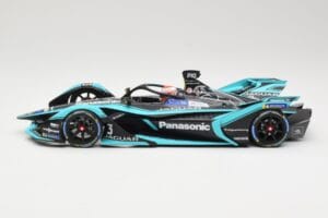 Jaguar I-Type 3 Panasonic Jaguar Racing #3 N. Piquet Jr. Formula E Season 5 2019 Minichamps 1:18 114180003 Métal Moulé — image 3 sur 6