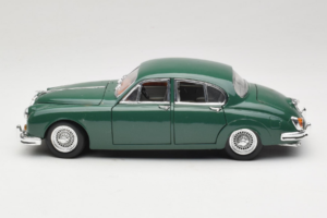 Jaguar Mark II Vert Tchibo 1:18 49420 Métal Moulé — image 4 sur 8