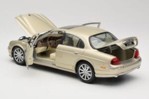 Jaguar S-Type X200 Bronze Maisto 1:18 50332 Métal Moulé — image 5 sur 8