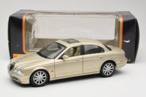 Jaguar S-Type X200 Bronze Maisto 1:18 50332 Métal Moulé — image 8 sur 8