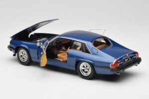 Jaguar XJ-S Bleu Road Signature 1:18 92658 Métal Moulé — image 6 sur 8