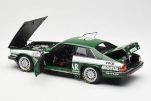 Jaguar XJ-S TWR Racing #12 H. Heyer / W. Percy ETCC Spa Winner 1984 AUTOart 1:18 88459 Métal Moulé — image 5 sur 8