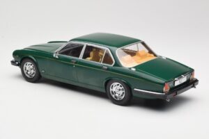 Jaguar XJ Series III Vert Foncé MCG 1:18 MCG18175 Métal Moulé — image 5 sur 6