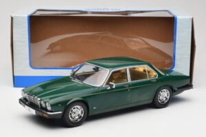 Jaguar XJ Series III Vert Foncé MCG 1:18 MCG18175 Métal Moulé — image 6 sur 6