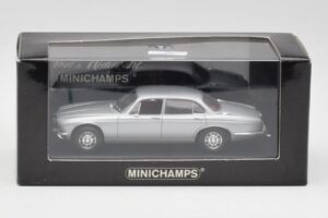 Jaguar XJ12 Series II Argent Minichamps 1:43 400130401 Métal Moulé — image 4 sur 4