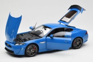 Jaguar XKR-S X150 French Racing Bleu AUTOart 1:18 73641 Métal Moulé — image 2 sur 8