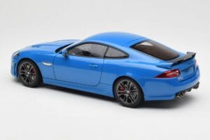 Jaguar XKR-S X150 French Racing Bleu AUTOart 1:18 73641 Métal Moulé — image 7 sur 8