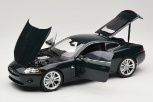 Jaguar XK X150 Vert Minichamps 1:18 150130500 Métal Moulé — image 2 sur 8