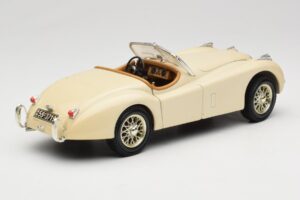 Jaguar XK120 Blanc Eduscho 1:18 7482-1HTH Métal Moulé — image 3 sur 8