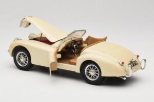 Jaguar XK120 Blanc Eduscho 1:18 7482-1HTH Métal Moulé — image 5 sur 8