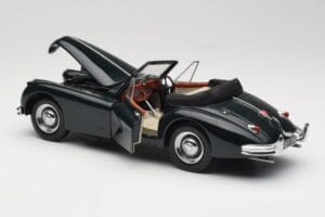 Jaguar XK140 Drophead Coupe Noir Sun Star 1:18 2802 Métal Moulé — image 5 sur 8