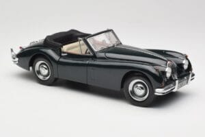 Jaguar XK140 Drophead Coupe Noir Sun Star 1:18 2802 Métal Moulé — image 6 sur 8