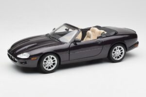Jaguar XKR X100 Cabriolet Gris Maisto 1:18 50331 Métal Moulé