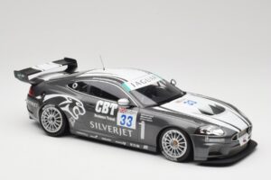 Jaguar XKR GT3 Quaife #33 P. Hall FIA GT3 Championship 2008 Minichamps 1:18 150081333 Métal Moulé — image 4 sur 6