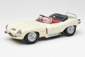 Jaguar XKSS Crème AUTOart 1:18 73512 Métal Moulé