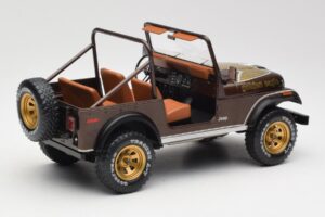 Jeep CJ-7 Golden Eagle Vert MCG 1:18 MCG18109 Métal Moulé — image 2 sur 6