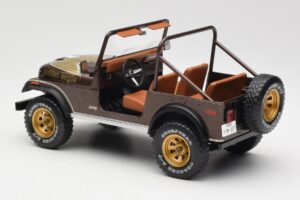 Jeep CJ-7 Golden Eagle Vert MCG 1:18 MCG18109 Métal Moulé — image 5 sur 6