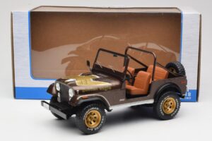 Jeep CJ-7 Golden Eagle Vert MCG 1:18 MCG18109 Métal Moulé — image 6 sur 6