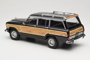 Jeep Grand Wagoneer Noir KK-Scale 1:18 KKDC181113 Métal Moulé — image 5 sur 6