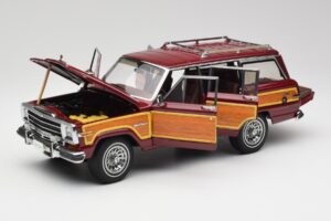 Jeep Grand Wagoneer Classic Rouge AUTOart 1:18 74002 Métal Moulé — image 2 sur 8