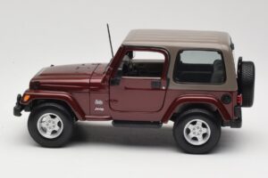 Jeep Wrangler TJ Sahara Rouge Maisto 1:18 31662 Métal Moulé — image 4 sur 8