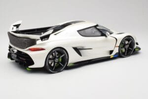 Koenigsegg Jesko Attack Crystal White Pearl GT Spirit 1:12 GT501 Résine — image 2 sur 6
