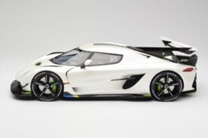 Koenigsegg Jesko Attack Crystal White Pearl GT Spirit 1:12 GT501 Résine — image 3 sur 6