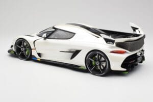 Koenigsegg Jesko Attack Crystal White Pearl GT Spirit 1:12 GT501 Résine — image 5 sur 6