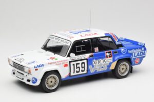 Lada 2105 VFTS #159 E. Tumalevicius 1000 Lakes Rally 1987 IXO 1:18 18RMC181B Métal Moulé
