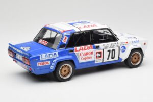 Lada 2105 VFTS #70 E. Tumalevicius 1000 Lakes Rally 1986 IXO 1:18 18RMC181A Métal Moulé — image 2 sur 6