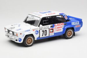 Lada 2105 VFTS #70 E. Tumalevicius 1000 Lakes Rally 1986 IXO 1:18 18RMC181A Métal Moulé