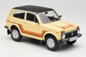 Lada Niva 2121 California Beige MCG 1:18 MCG18004 Métal Moulé — image 4 sur 6