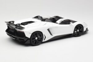 Lamborghini Aventador J Blanc AUTOart 1:18 74674 Métal Moulé — image 3 sur 8