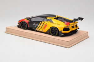 Lamborghini Aventador Liberty Walk Infinite Noir Jaune Timothy & Pierre 1:18 REMC035 Métal Moulé — image 5 sur 7