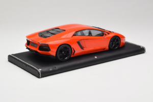 Lamborghini Aventador Orange MR Collection 1:18 LAMB064 Résine — image 3 sur 6