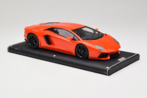 Lamborghini Aventador Orange MR Collection 1:18 LAMB064 Résine — image 4 sur 6