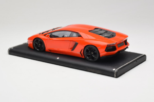 Lamborghini Aventador Orange MR Collection 1:18 LAMB064 Résine — image 5 sur 6