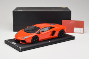 Lamborghini Aventador Orange MR Collection 1:18 LAMB064 Résine — image 6 sur 6